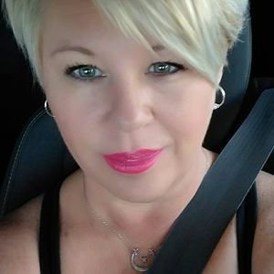 Meet your Posher, Deborah